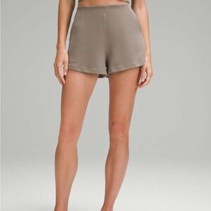 lululemon ribbed softstreme brown shorts 0